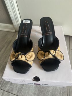 Lauren Conrad black & tan sandals with bow detail #summer #heels  Size 7 brand new  Elegant sandals and very comfortable 😊