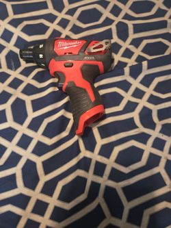 Milwaukee m12 impact