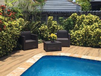 Outdoor patio furniture