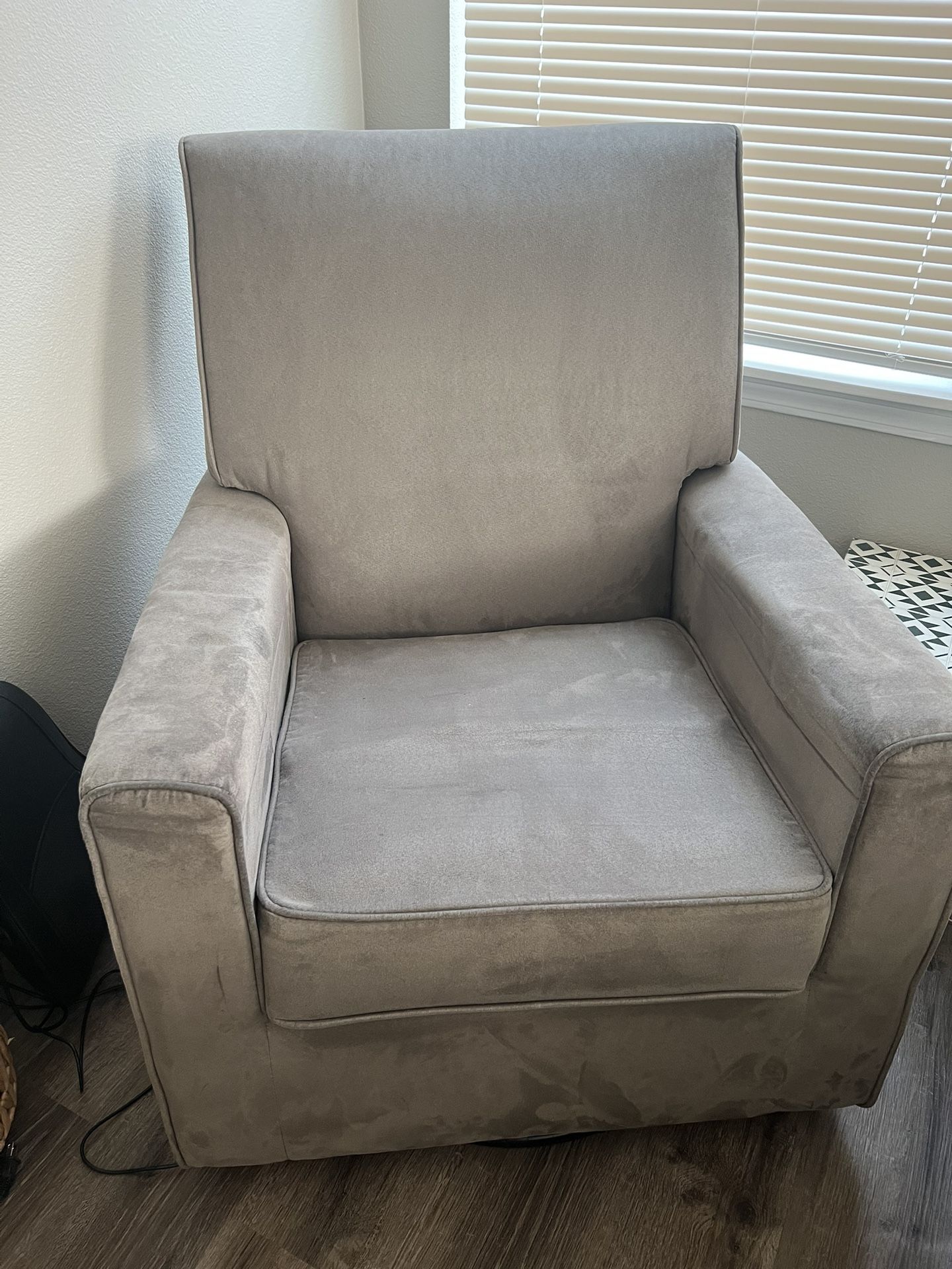 Grey Rocker