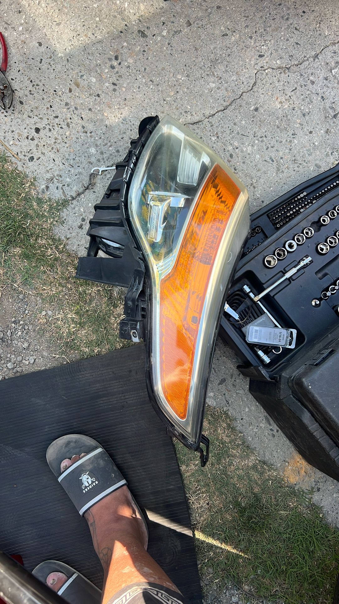 Ford Headlight Explorer 2012