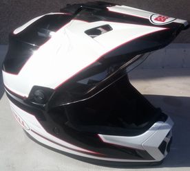 Bell Dual Sport Motorcycle Helmet Size L