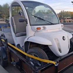 2006  gem cart . 6 brand new Batteries Golf  cart.