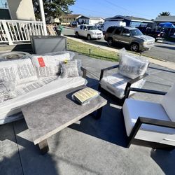 NEW in Open Box 4pc Agio Bentley Sunbrella Patio Set from Costco