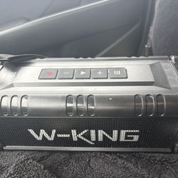 W- KING  D8 Mini Portable Speaker Bluetooth