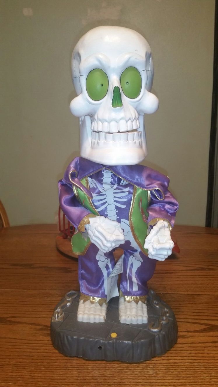 Gemmy singing dancing skeleton