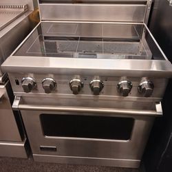 Viking Professional 30" Induction Range 