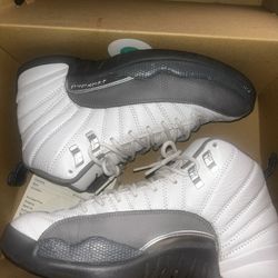 Jordan 12 Retro White Dark Size 7.5 (PICKUP)