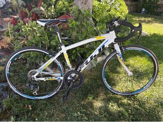 Fuji ace 24” road bike in excellent shape