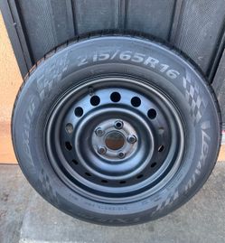 1 GOOD USED RIM & TIRE FOR SPARE OEM NISSAN ALTIMA  16X7 5X4.5 215/65R16 LEXINI TIRE $60 PICKUP ONLY