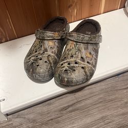 Insulated , Camo Crocs 