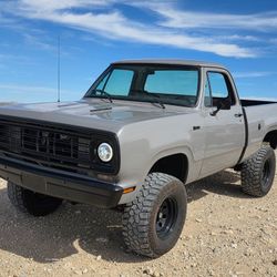1976 Dodge Power Wagon 