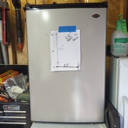 Small Sanyo Refridgerator