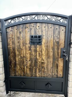 Custom Side Gate 