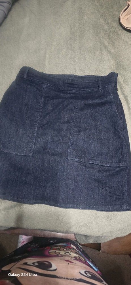 Banana Republic Jean Skirt Excellect Condition Size M-L