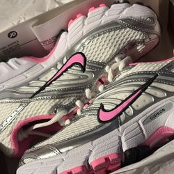 Women’s Nike Air Max Moto 2k