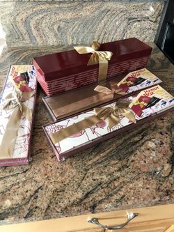 Wine Bottle Gift Boxes And Carry Bags