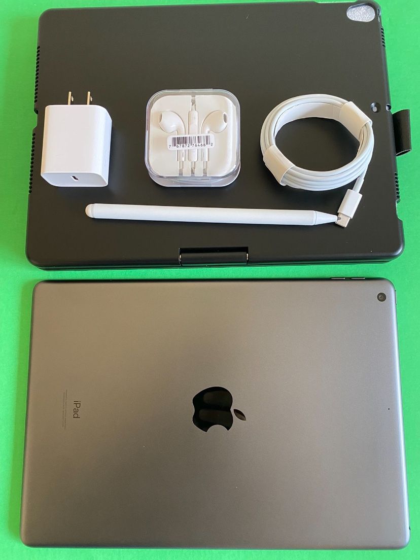 Apple IPad 9th Generation (10.2” Retina /Touch ID /IOS 17/ 2021 Model) 64GB with Pen, Keyboard & Accessories