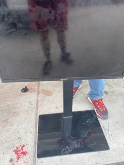 Westinghouse Roku TV Flat Screen