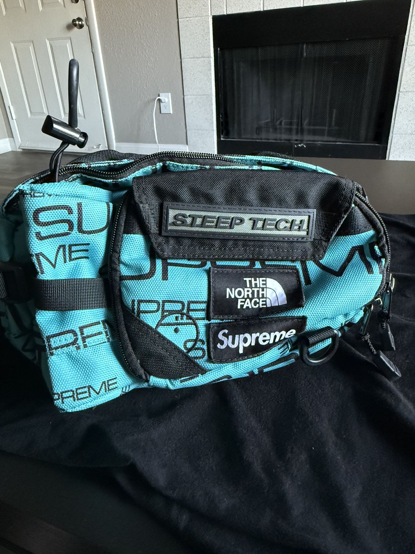 New Supreme x The North Face Steep Tech Teal/Black Waist Bag Fanny Pack