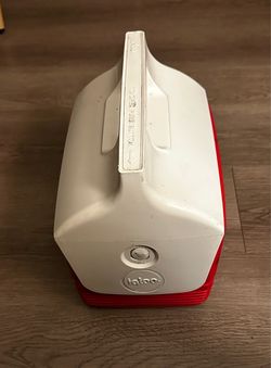Igloo Personal Cooler Red and White