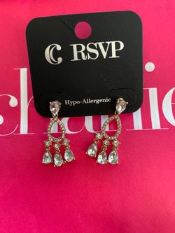 Pretty brand new earrings