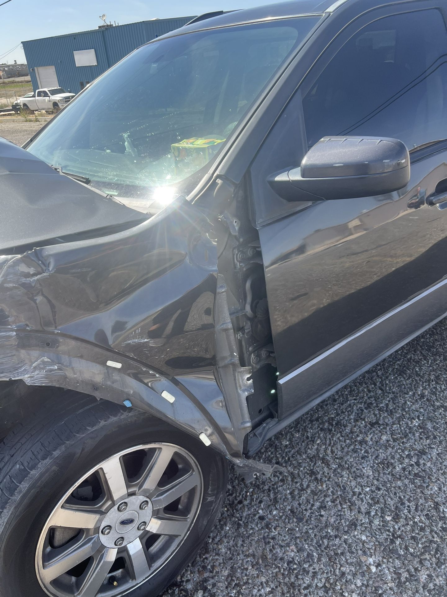 Ford Taurus X Parting Out
