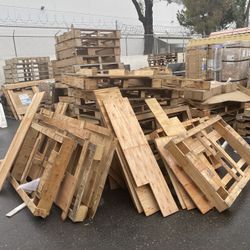 Free, Wood And Pallets