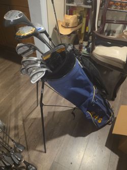 MEN'S COMPLETE GOLF SET WITH PING  STANDBAG (11 CLUBS)