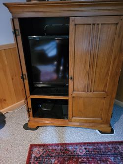 TV ARMOIRE