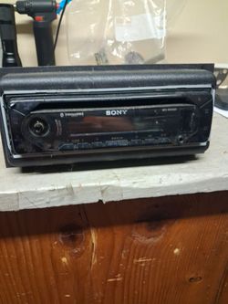 Sony car stereo MEX-N5300BT single-DIN