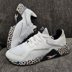 Reebok Shoes Size 9 Woman 