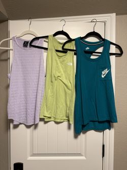 Set of 3 Tank Tops - Nike & The North Face