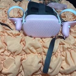 An oculus barely used no charger included