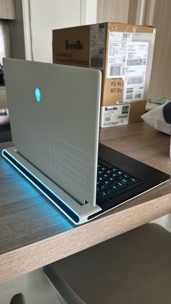 Alienware X15 R1