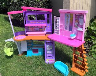 Barbie House