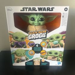 Star Wars Galactic Snackin Grogu Animatronic Toy Action Figure - F2849