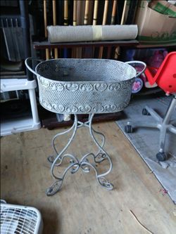 Vintage cast iron flower pot