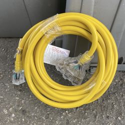 Extension Cord 50ft 12/3 Guague.