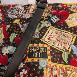 🎄🎁 Mary Engelbert's Tote Bag & Book