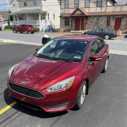 2016 Ford Focus SE Sedan