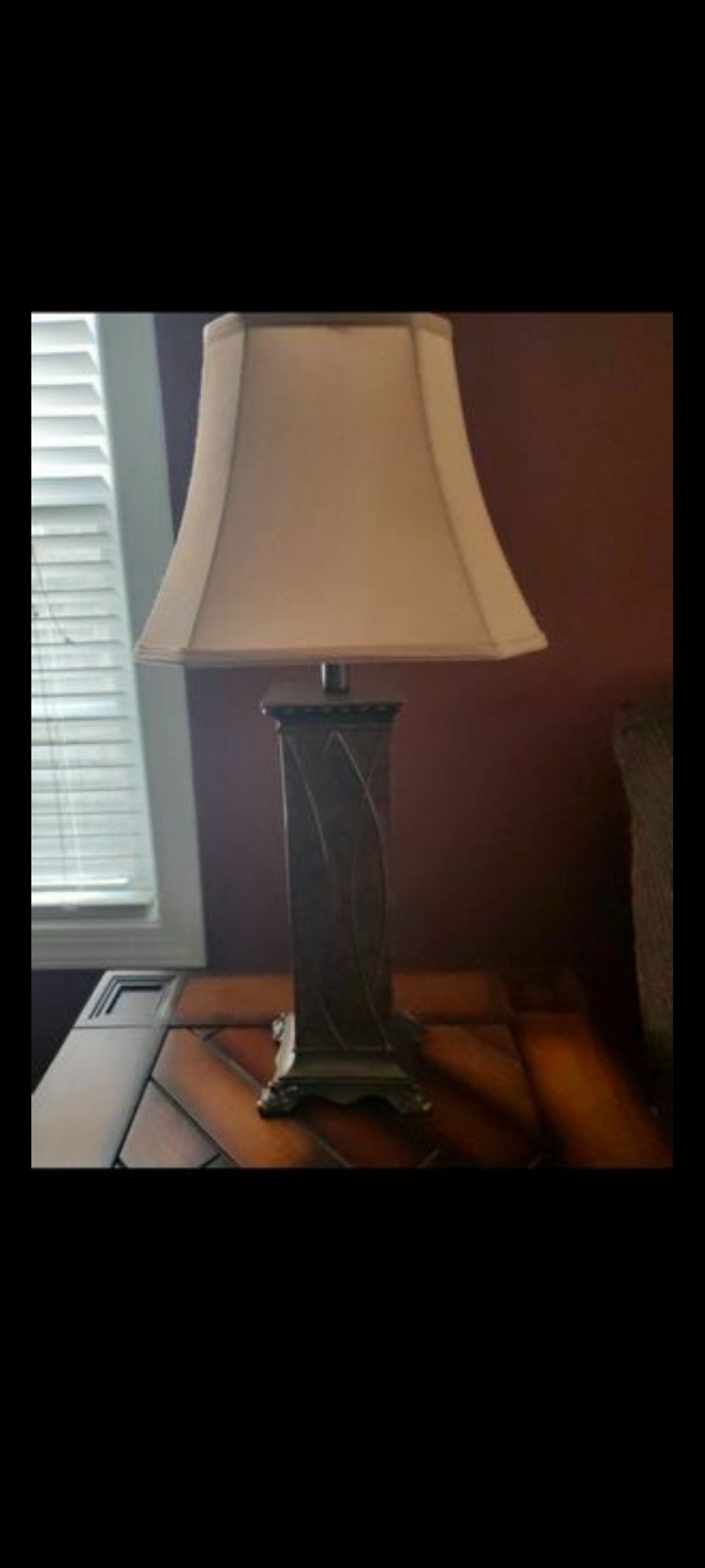 Set of two end table lamps