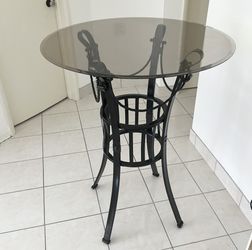 41.5” Bar Height Table: 33”W x 41.5”H