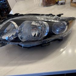 11-13 Corolla Driver Headlight