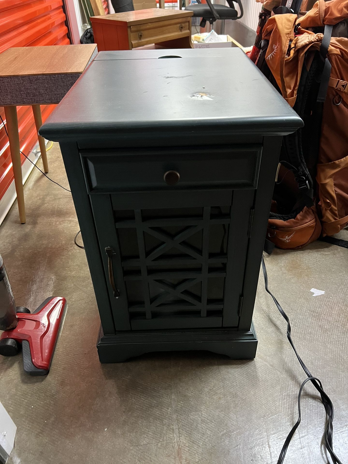 Nightstand w/power Plugs
