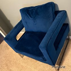 Like New Accent Chair 