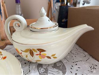 Vintage Autumn leaf Teapot