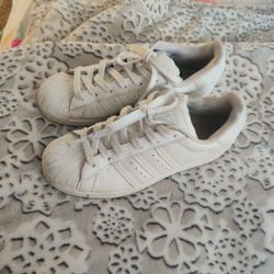 Women's Adidas Size 7