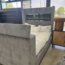 Queen Size Bed Frame With Mattress 