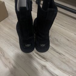 UGG Lo Pro Short Perf Il boots